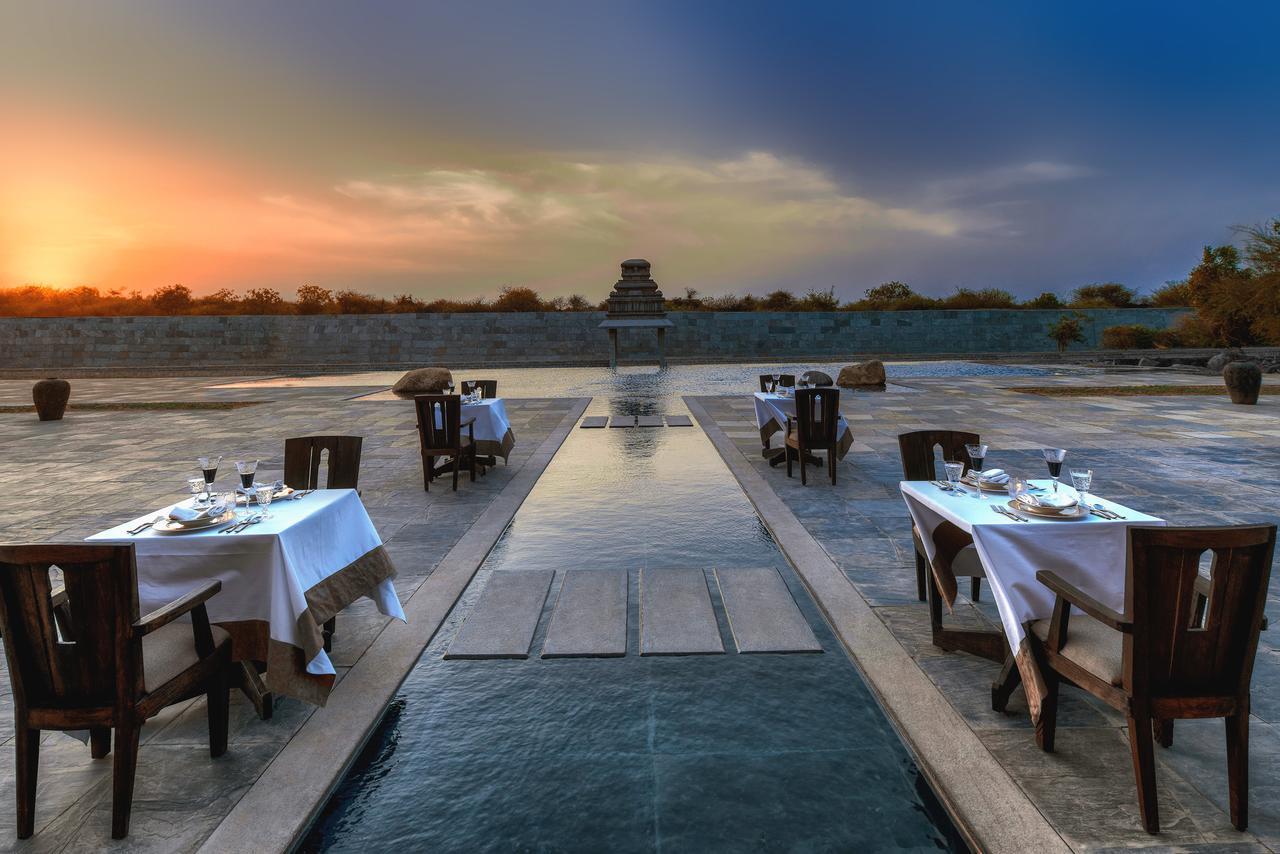 Hotel Evolve Back Hampi Esterno foto