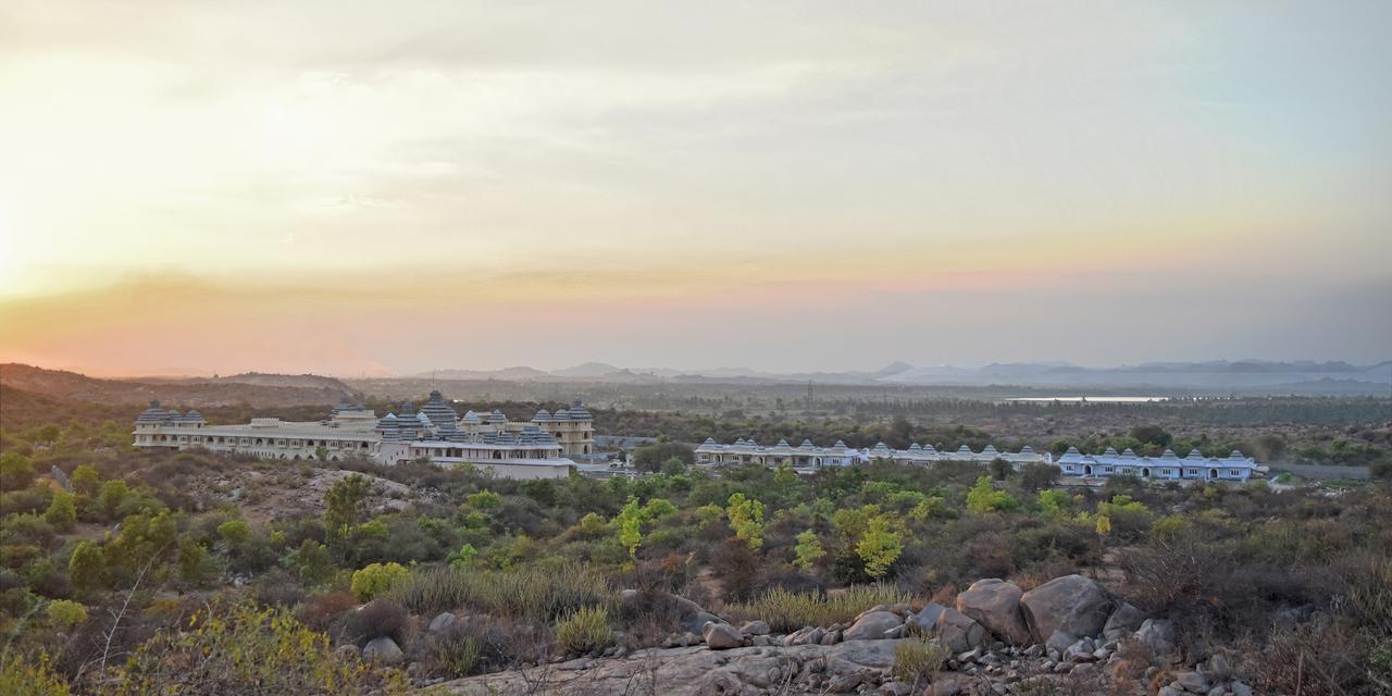 Hotel Evolve Back Hampi Esterno foto